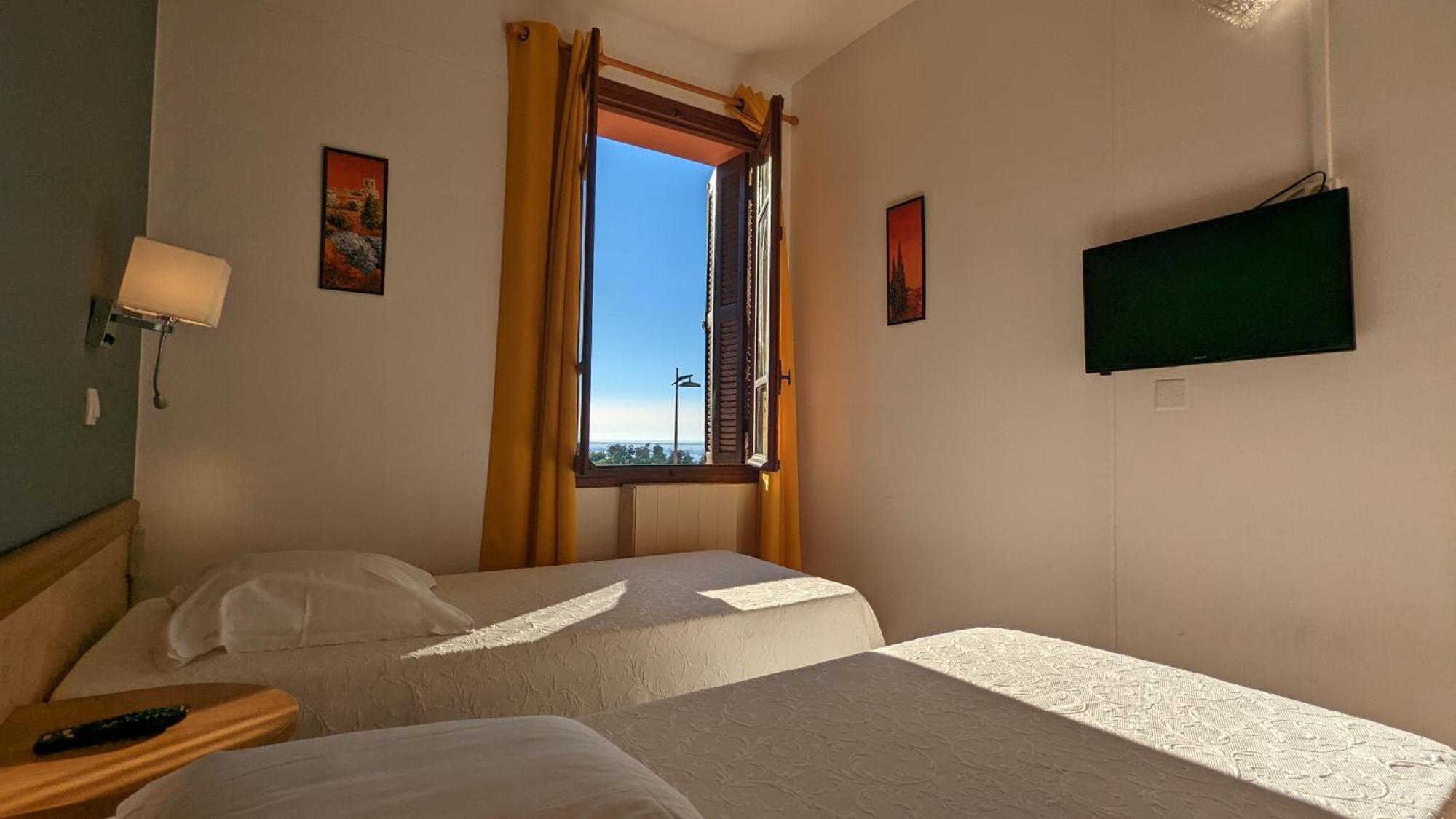 Le Porto T3 55M2 Vue Mer Immeuble Traditionnel En Pierre De Taille Avec Prestations Exceptionnelles Barbecue Ordinateur Videosurveillance Terrasse Panoramique 외부 사진