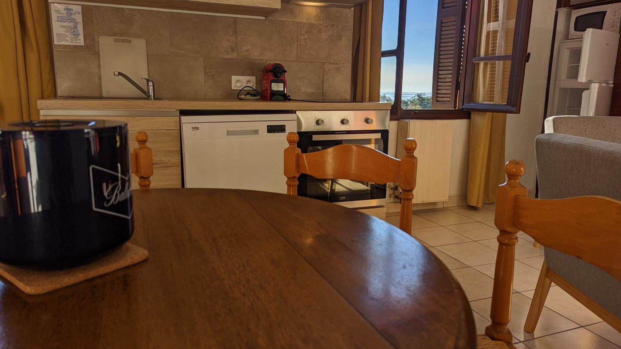 Le Porto T3 55M2 Vue Mer Immeuble Traditionnel En Pierre De Taille Avec Prestations Exceptionnelles Barbecue Ordinateur Videosurveillance Terrasse Panoramique 외부 사진