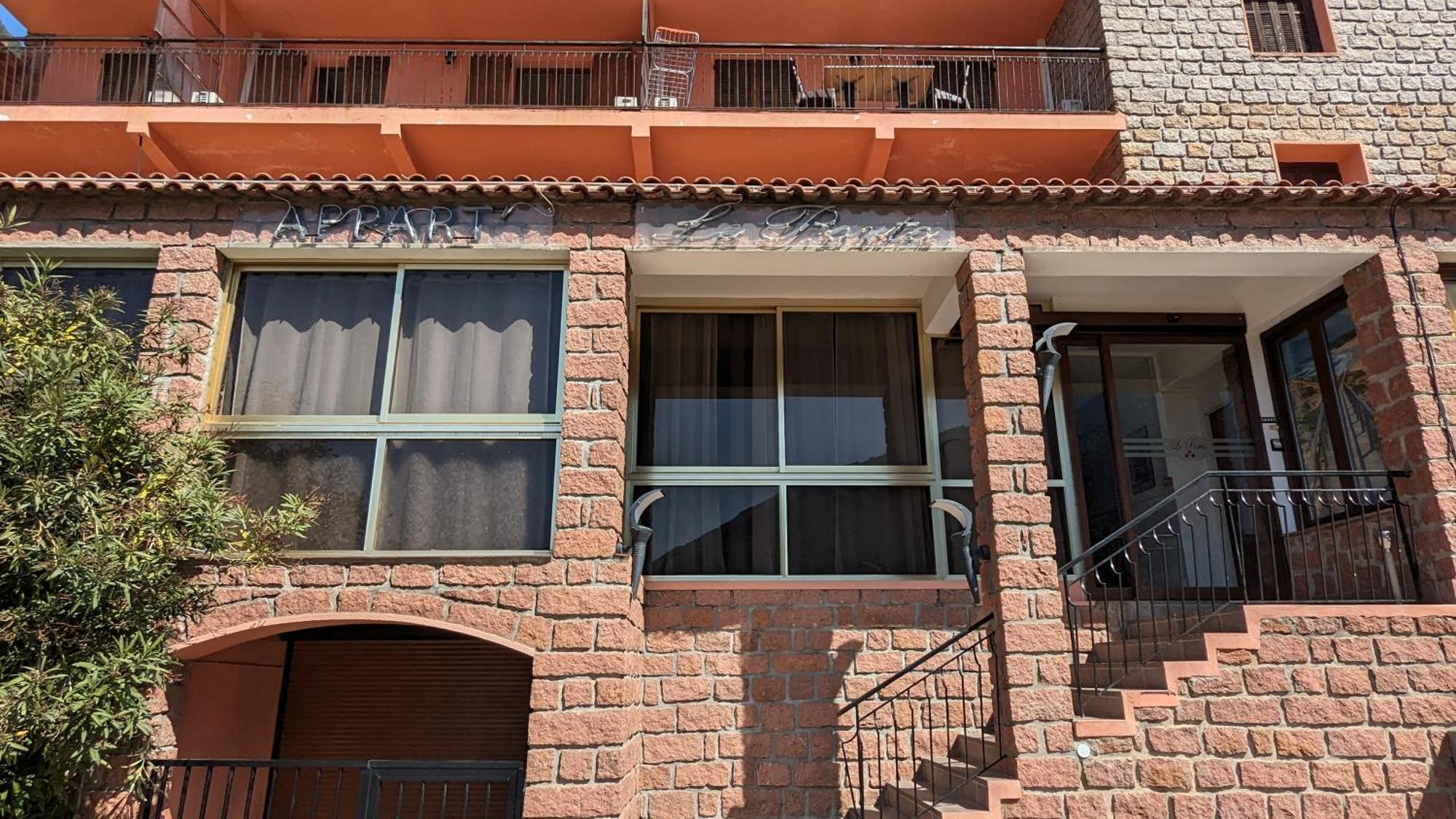 Le Porto T3 55M2 Vue Mer Immeuble Traditionnel En Pierre De Taille Avec Prestations Exceptionnelles Barbecue Ordinateur Videosurveillance Terrasse Panoramique 외부 사진