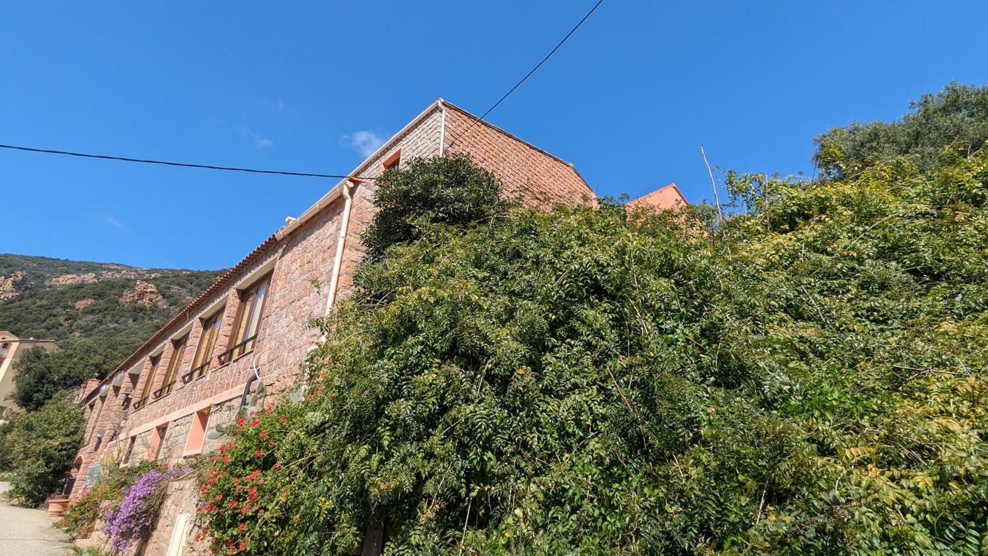 Le Porto T3 55M2 Vue Mer Immeuble Traditionnel En Pierre De Taille Avec Prestations Exceptionnelles Barbecue Ordinateur Videosurveillance Terrasse Panoramique 외부 사진