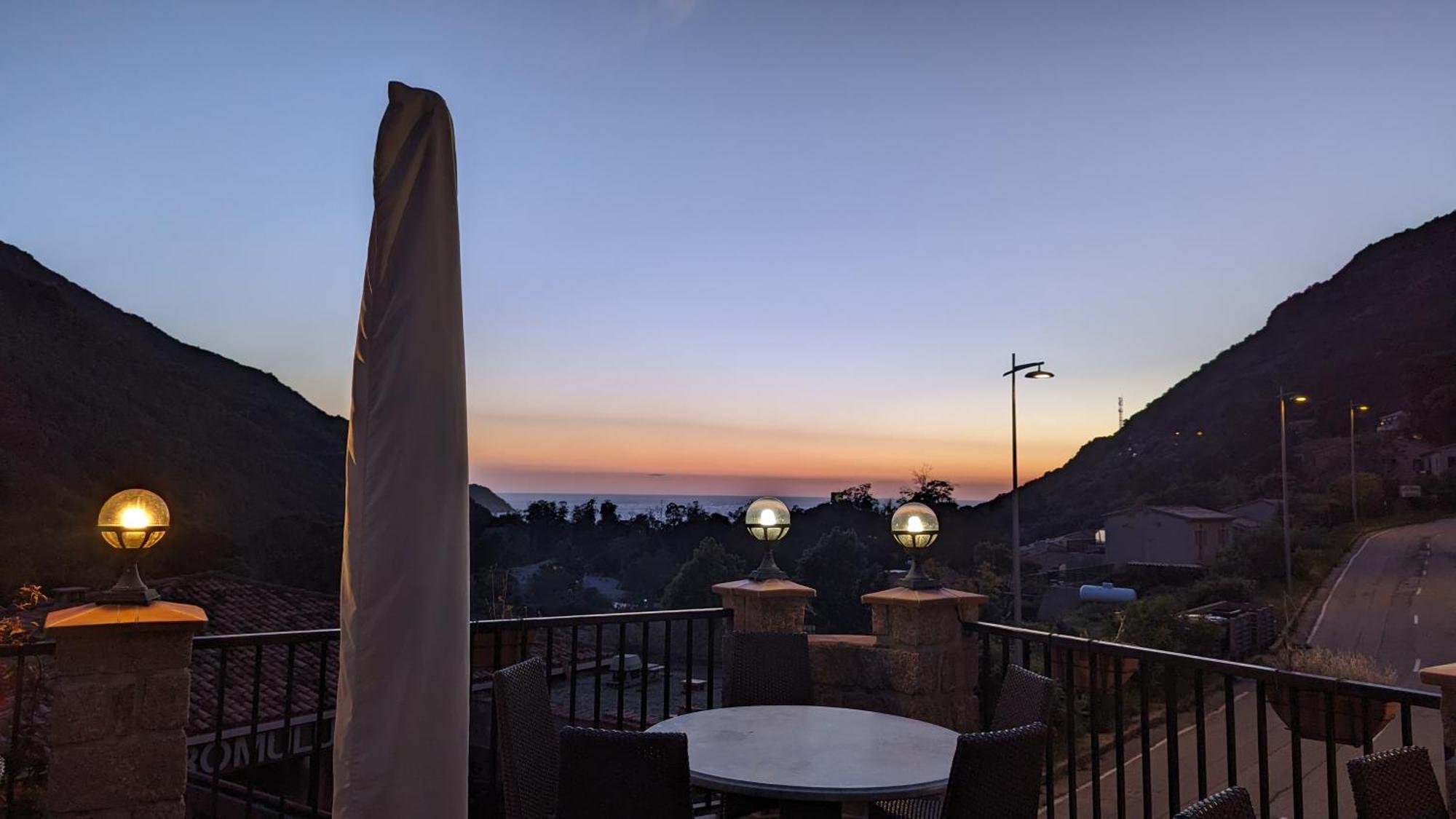 Le Porto T3 55M2 Vue Mer Immeuble Traditionnel En Pierre De Taille Avec Prestations Exceptionnelles Barbecue Ordinateur Videosurveillance Terrasse Panoramique 외부 사진